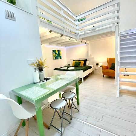 Teresian Apartment Near The Andrassy Street Free Air Conditioner Free Coffee Budapest Kültér fotó
